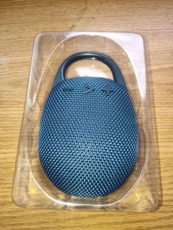 JBL Clip 5 Mini Portable Wireless Bluetooth Outdoor Stereo blue