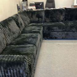 New Large Jumbo Corduroy Sectional Couch! Free Delivery 🚚!