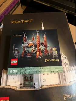 Lego The Lord of the Rings: Minas Tirith and GWP Grond  set numbers 11377 and 40893