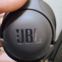 JBL Tune 770NC, Adaptive Noise Cancelling Wireless Over-Ear Headphones