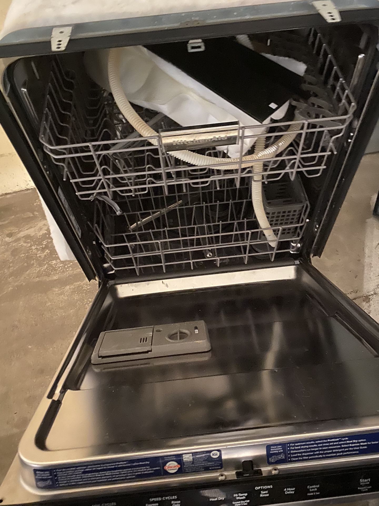 Kitchenaid Dishwasher 