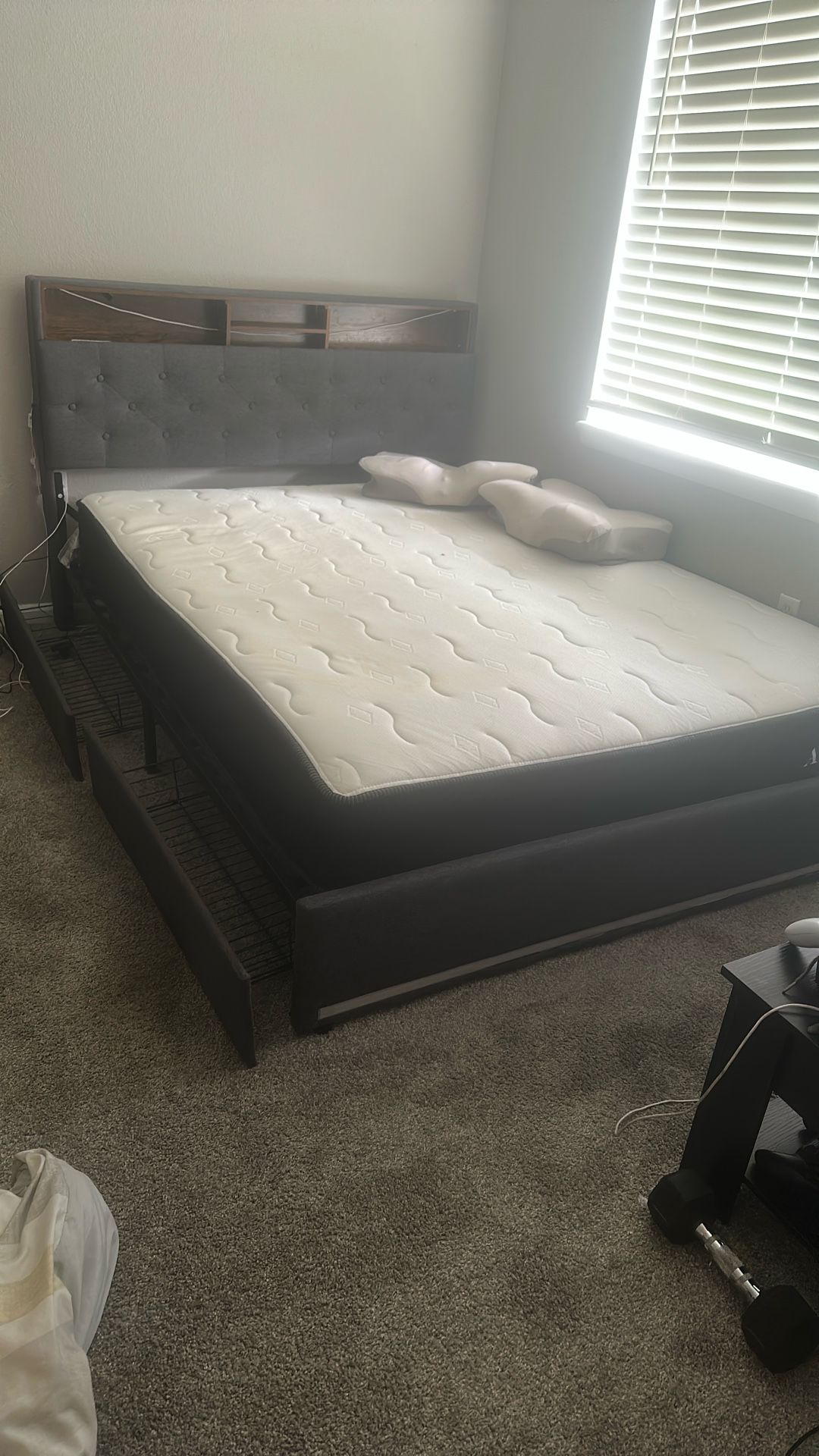 Queen Bed With Storage 