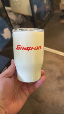 Snap on tumbler
