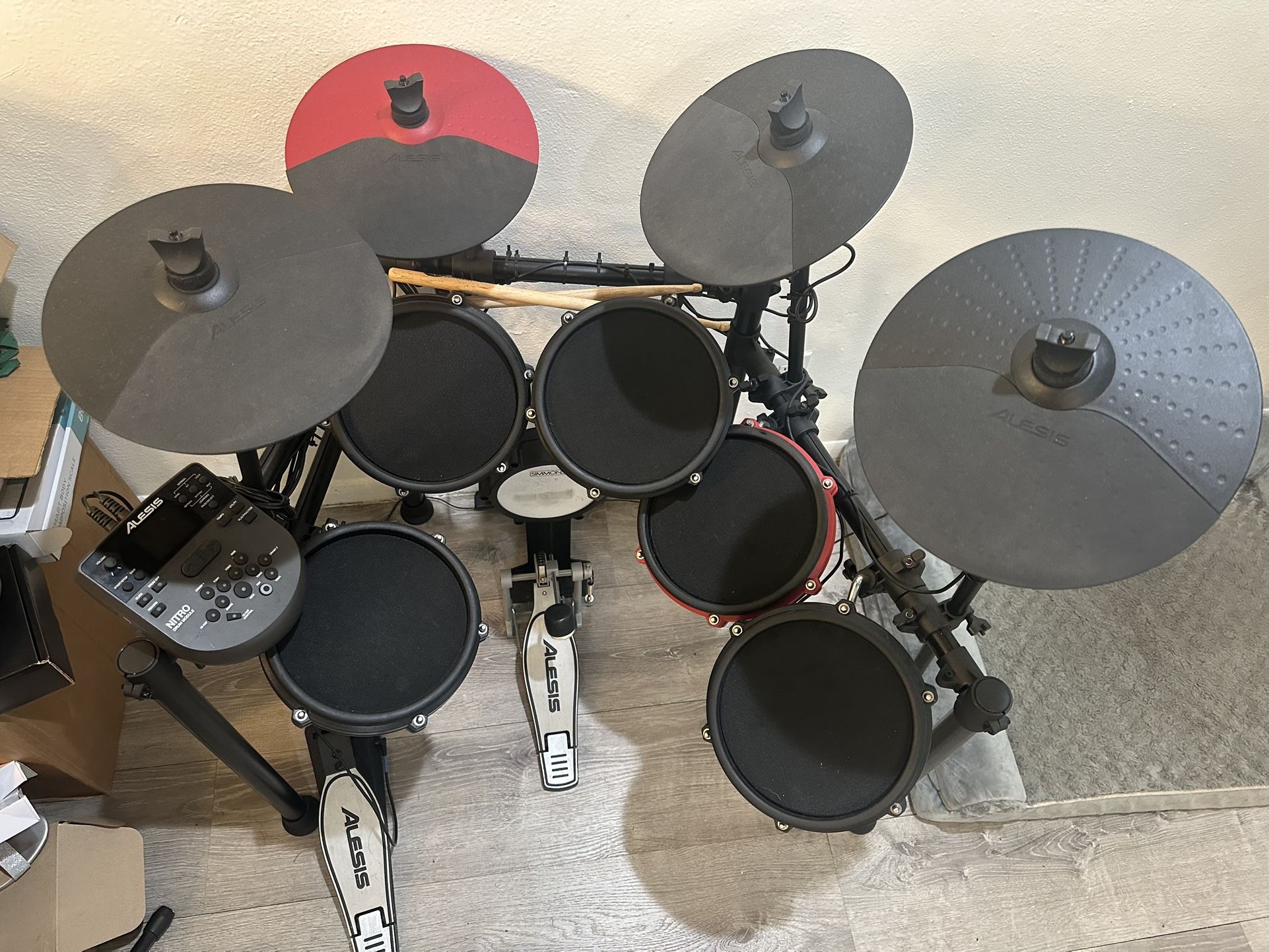 Alesis Nitro drum module electronic drum kit