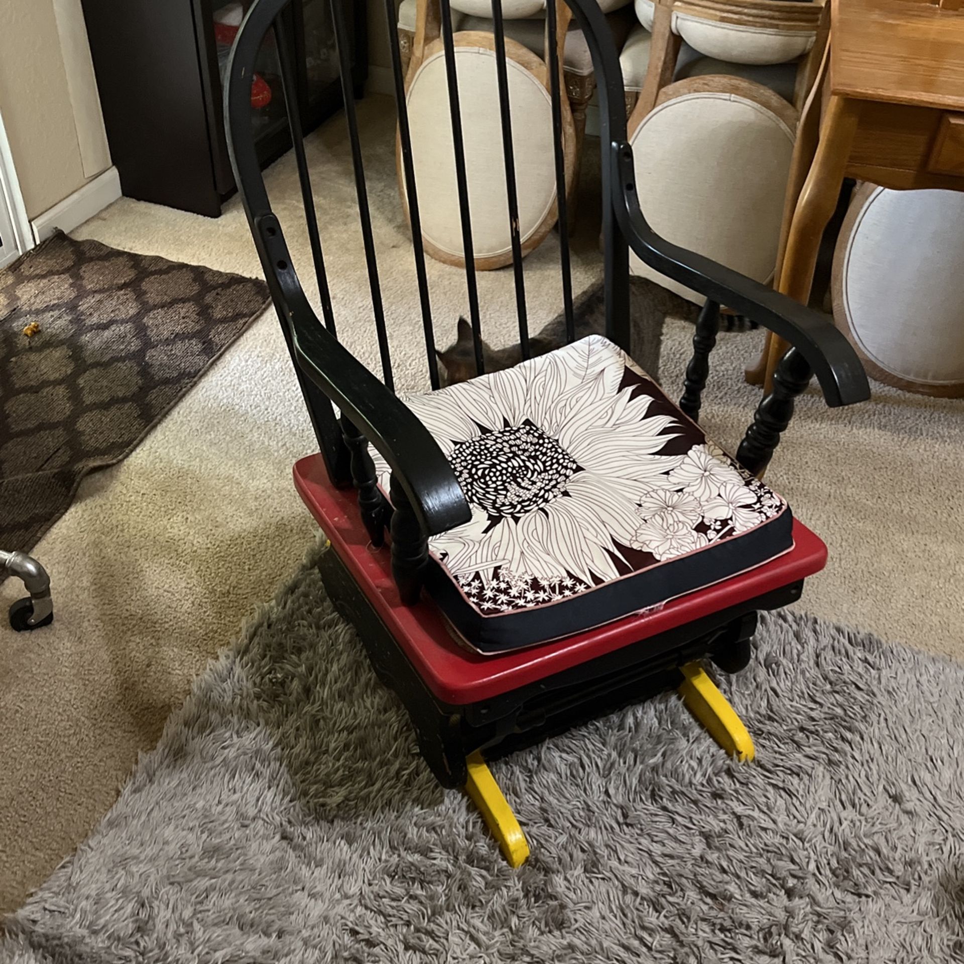Rocking Chair With mickey Colors 