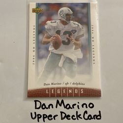 Dan Marino Miami Dolphins Hall of Fame QB Upper Deck Card. 