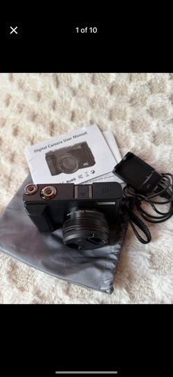 4K Digital Camera with Flip Screen, 48mp, 16x zoom, Slow-mo, Vlogging webcam Like New