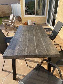 Aluminum outdoor dining table + 5 chairs - black