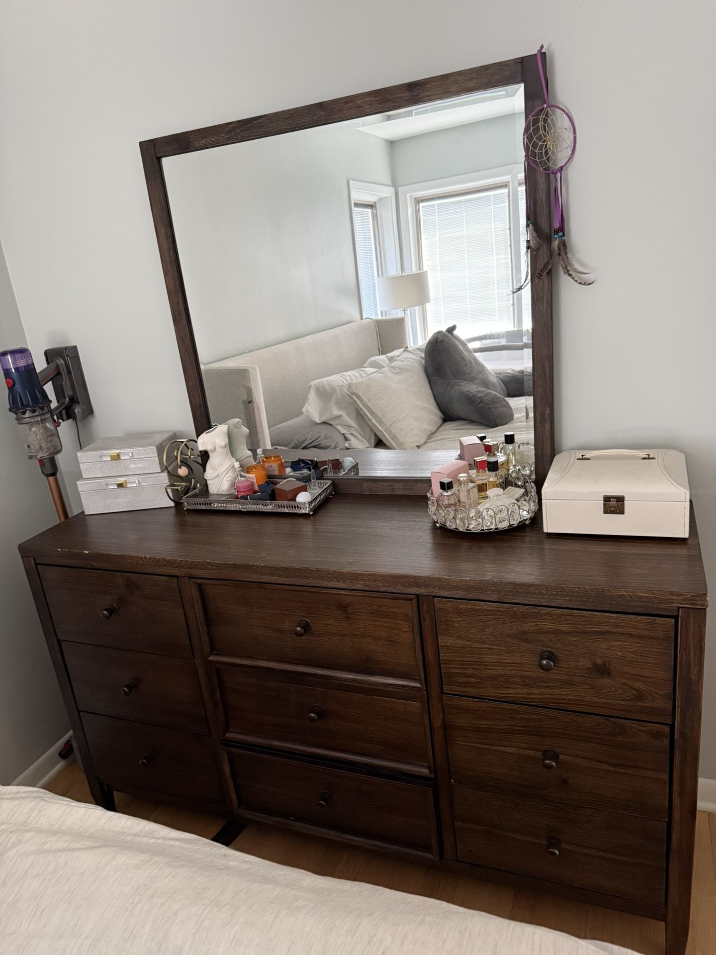 Bedroom Set - Dresser & Night Stand