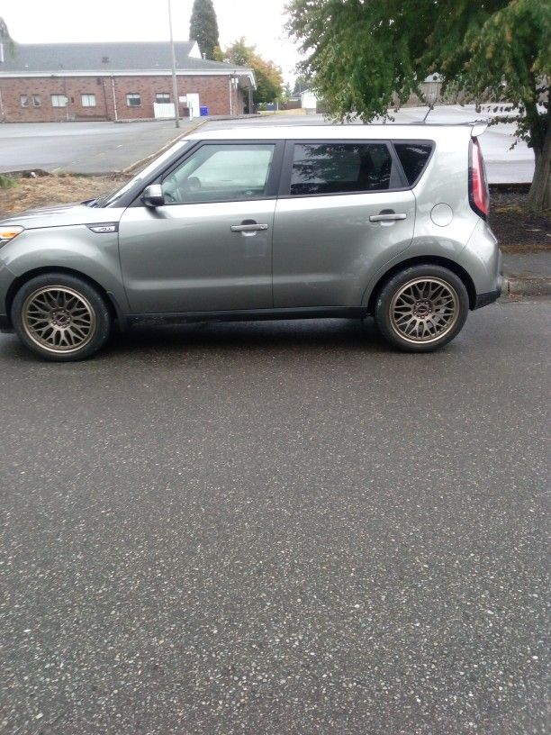 2014 Kia Soul Plus Model 100,000