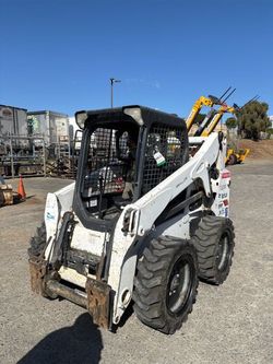 BOBCAT SKID STEER WHEELED BOBCAT LOADER WITH BUCKET 600 SERIES - 2019 BOBCAT S650