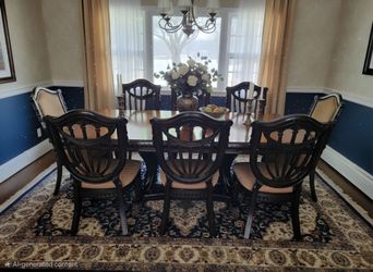Just Reduced... 🔥 INCREDIBLE PRICE — BEAUTIFUL 7-PIECE DINING ROOM SET! 🔥