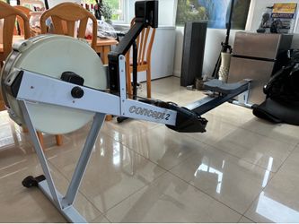 Concept2 Model D/E Rowing Machine, low miles, great condition!