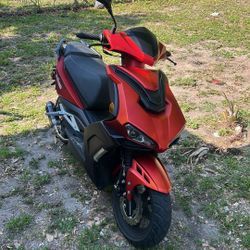 Italica Scooter 