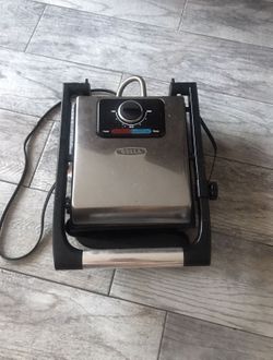 Bella Electric Non-Stick Panini Grill
