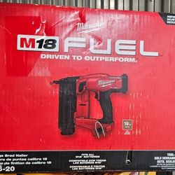 Milwaukee FUEL Lithium-Ion Brushless Cordless Gen II 18-Gauge Brad Nailer (Tool-Only)