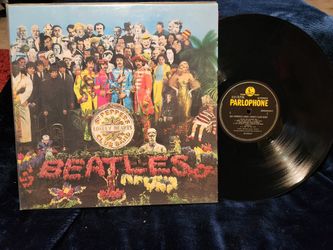 Beatles Sgt. Peppers Lonely Hearts Club Band LP