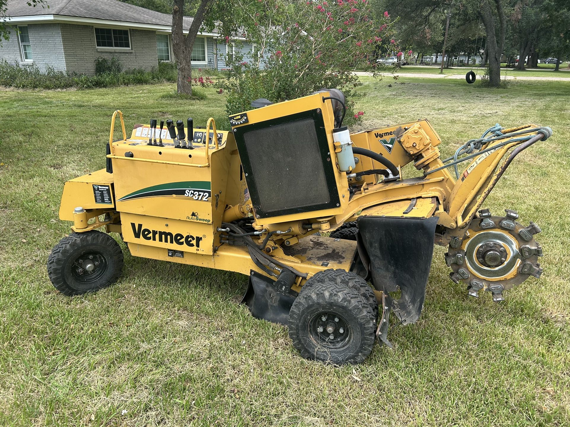 vermeer sc372 stump grinder. Diesel