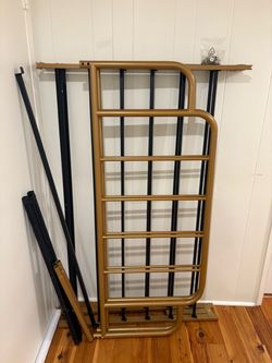 QUEEN Ebern Designs Gurtha Metal Platform Bed Frame