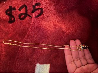 Stitch necklace