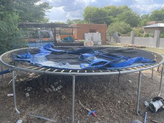 Trampoline With Safety Netting