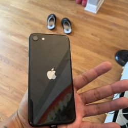 UNLOCKED 🔓 Iphone 8 ‼️