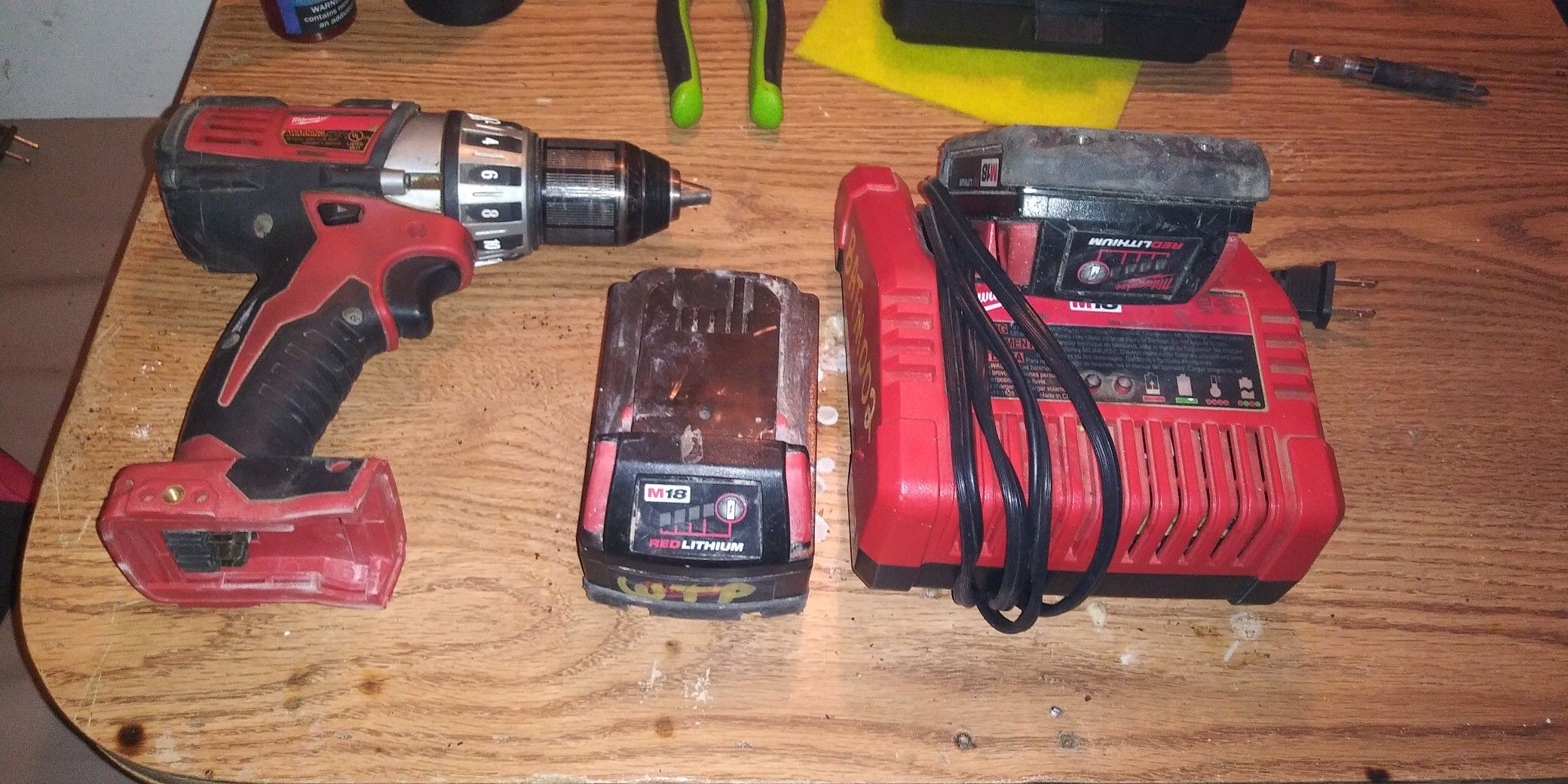 Milwaukee drill 18 v red lithium