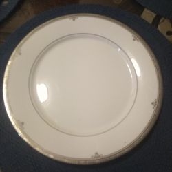 Contemporary Fine China  4347