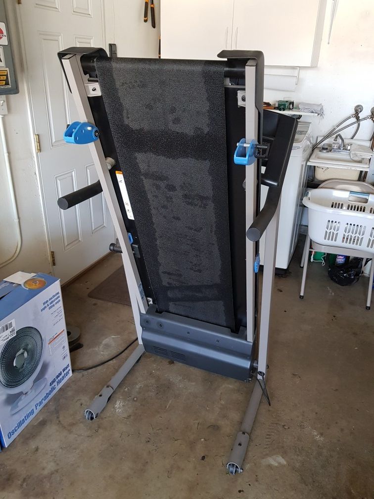 Weslo Cadence G40 treadmill for Sale in Ontario, CA OfferUp