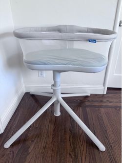 Halo Bassinet Swivel Sleeper