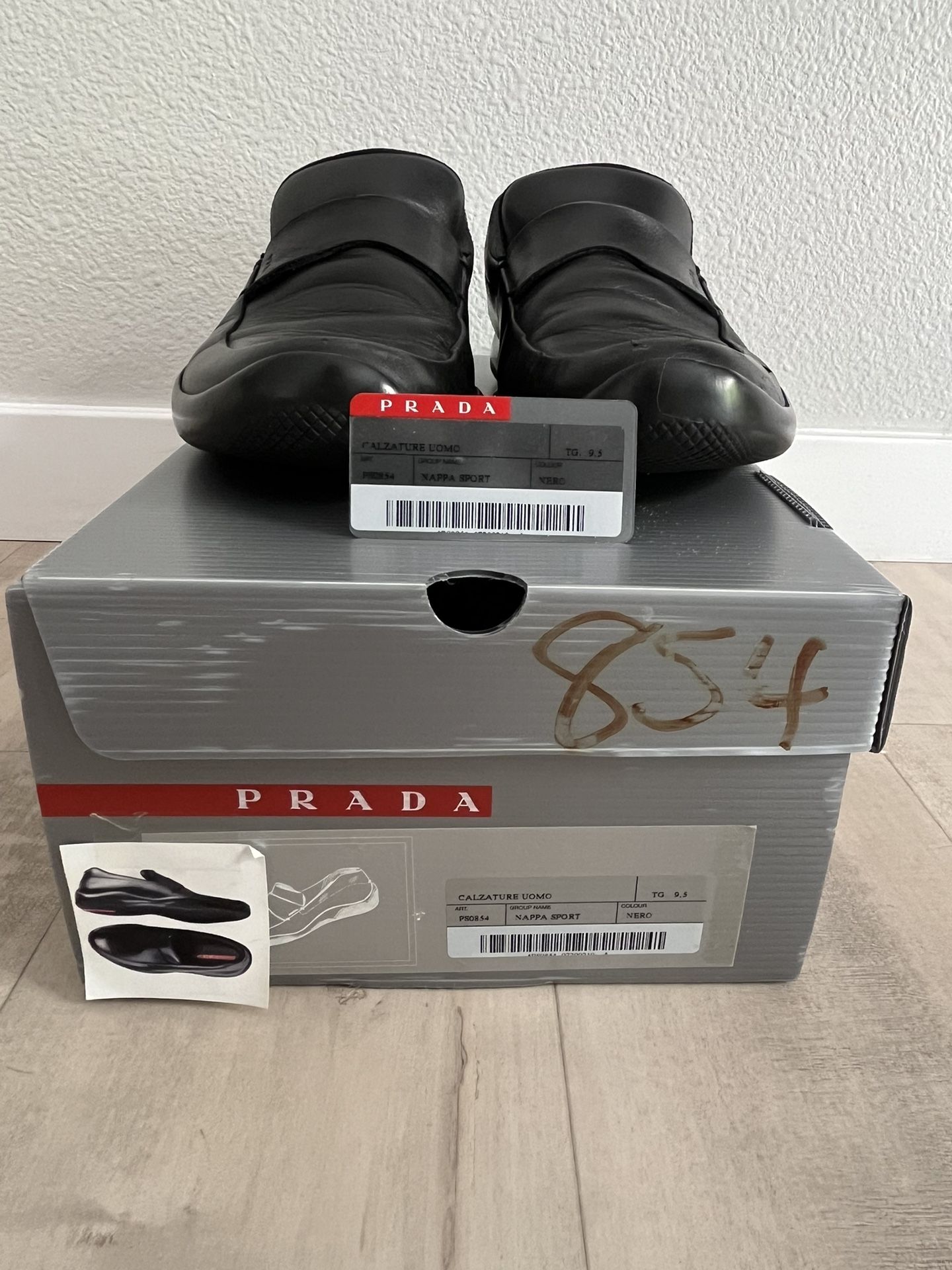 Prada Calzature Uomo Nappa Sport in Black Leather
