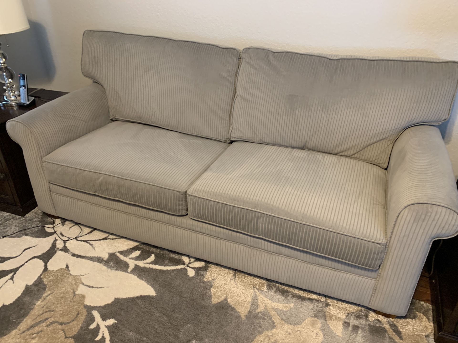 Havertys grey sofa for Sale in Virginia Beach, VA OfferUp