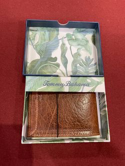 TOMMY BAHAMA LEATHER WALLET - NEW