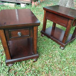 Pair Of Wood End Tables- MAKE OFFER!