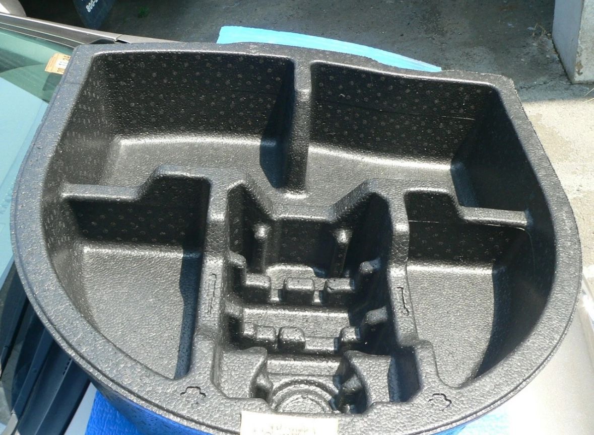HYUNDAI ELANTRA SPARE TIRE TOOL FOAM HOLDER PANEL 2013 THRU 2016 GENUINE OEM