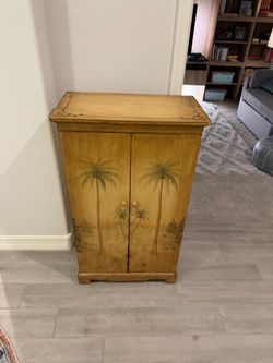 Decorative media cabinet