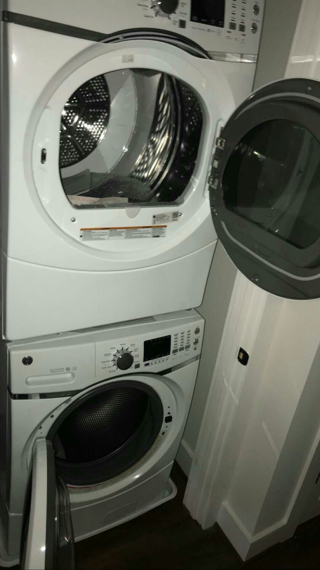 Brand new washer and dryer Ge