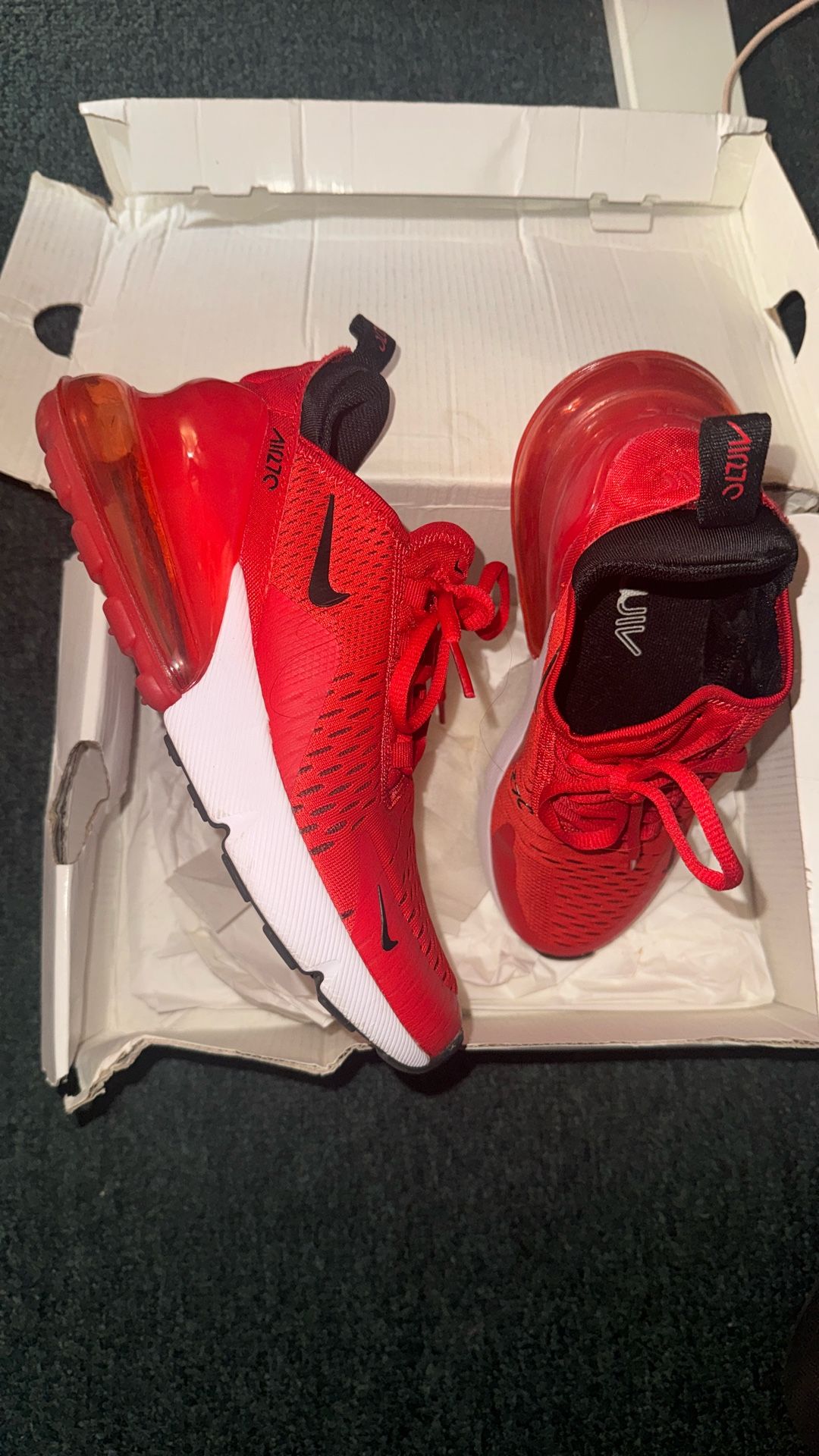 270 Nike
