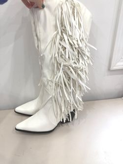 Cape Robbin White Fringe Knee-High Boots Size 8.5