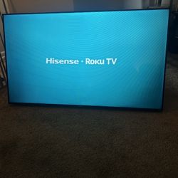$225 55in Hisense Roku Tv
