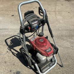 Used Homelite 2700-PSI Gas Pressure Washer