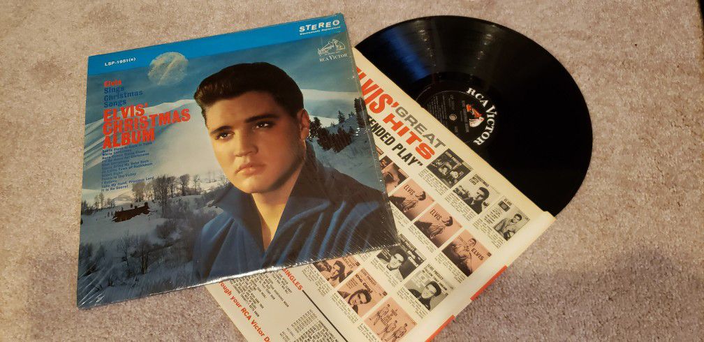 Elvis Christmas Album Vinyl LSP-1951(e) RCA Victor RARE

