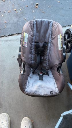 Free baby car seat good til 2029