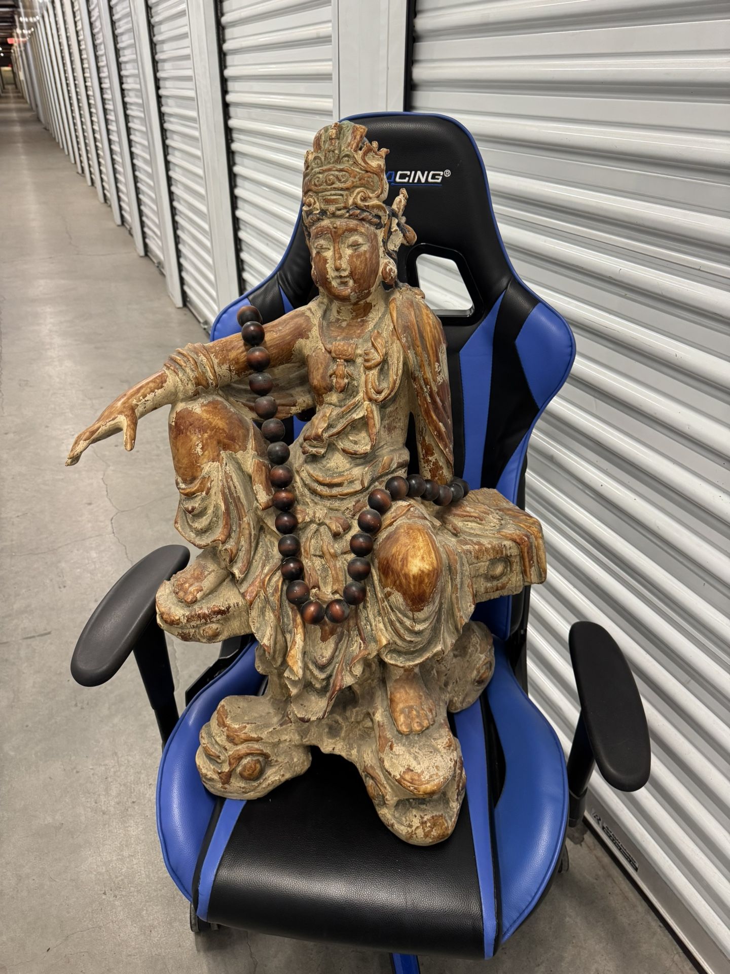 Chinese Tibetan Buddhism guanyin Buddha statue 31" Tall Made Of Resin