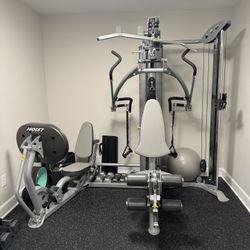 Hoist V4 Elite Home Gym with Hi-Lo Pulley and Variable Ride Leg Press