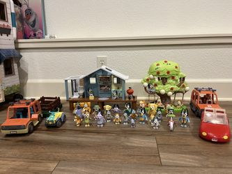 Bluey House And Figures