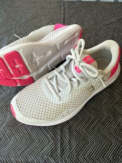 Girls Under Armour - Size 4.5Y