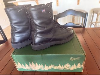 Recon Danner Boots