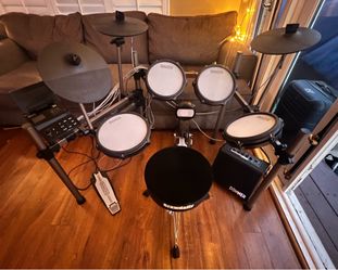 Simmons Titan 50 Electronic Drum Set – Like New + Donner Amp + Drum Throne - $425