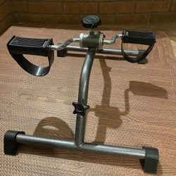 Seated Exercise Pedals  *Light Use*